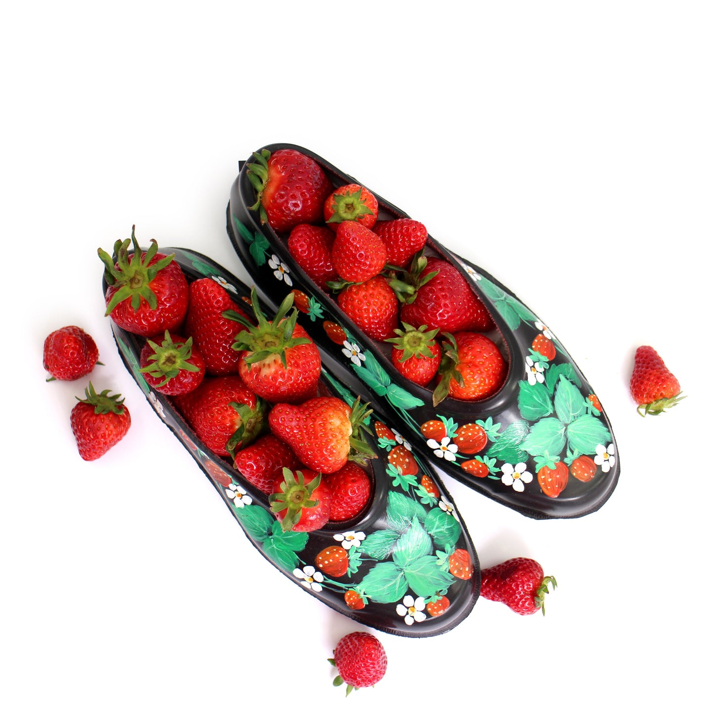 rosa mosa rubber slippers strawberry hand paint