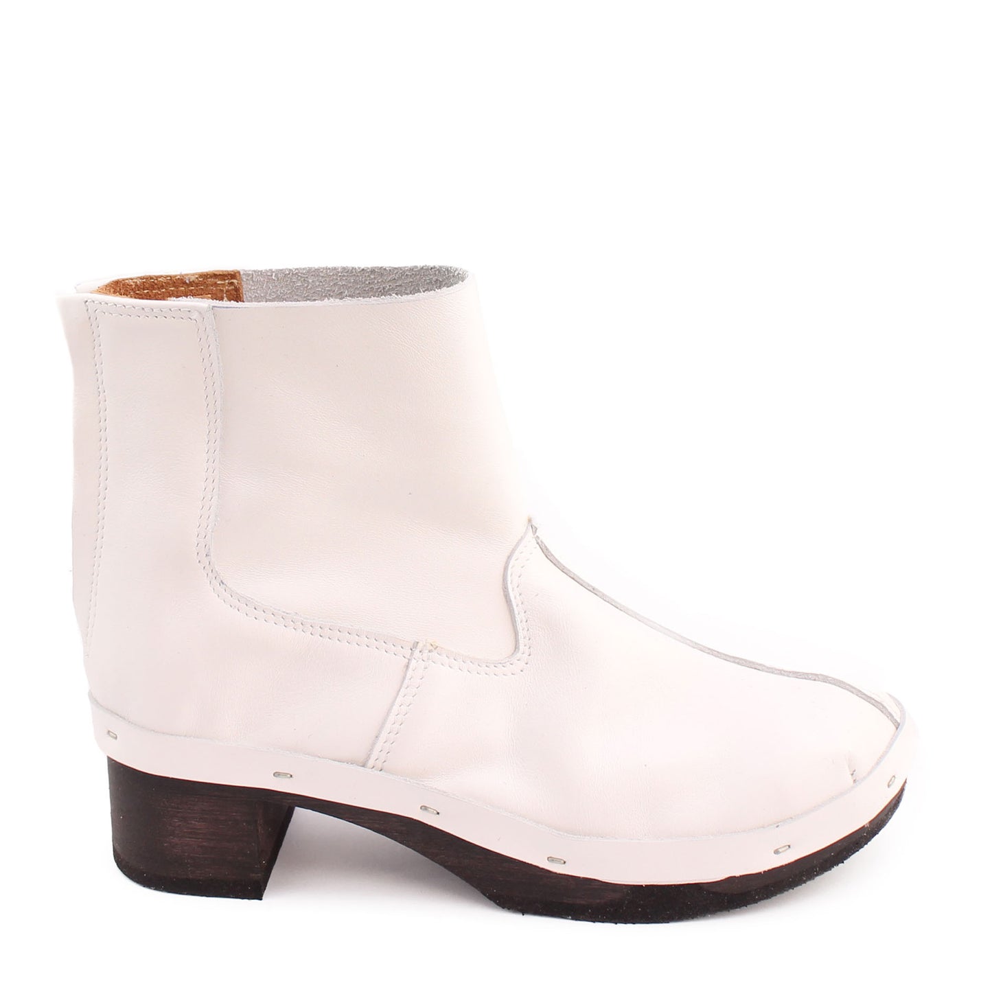 ROCCO + Leather Dark Clog Boots + white