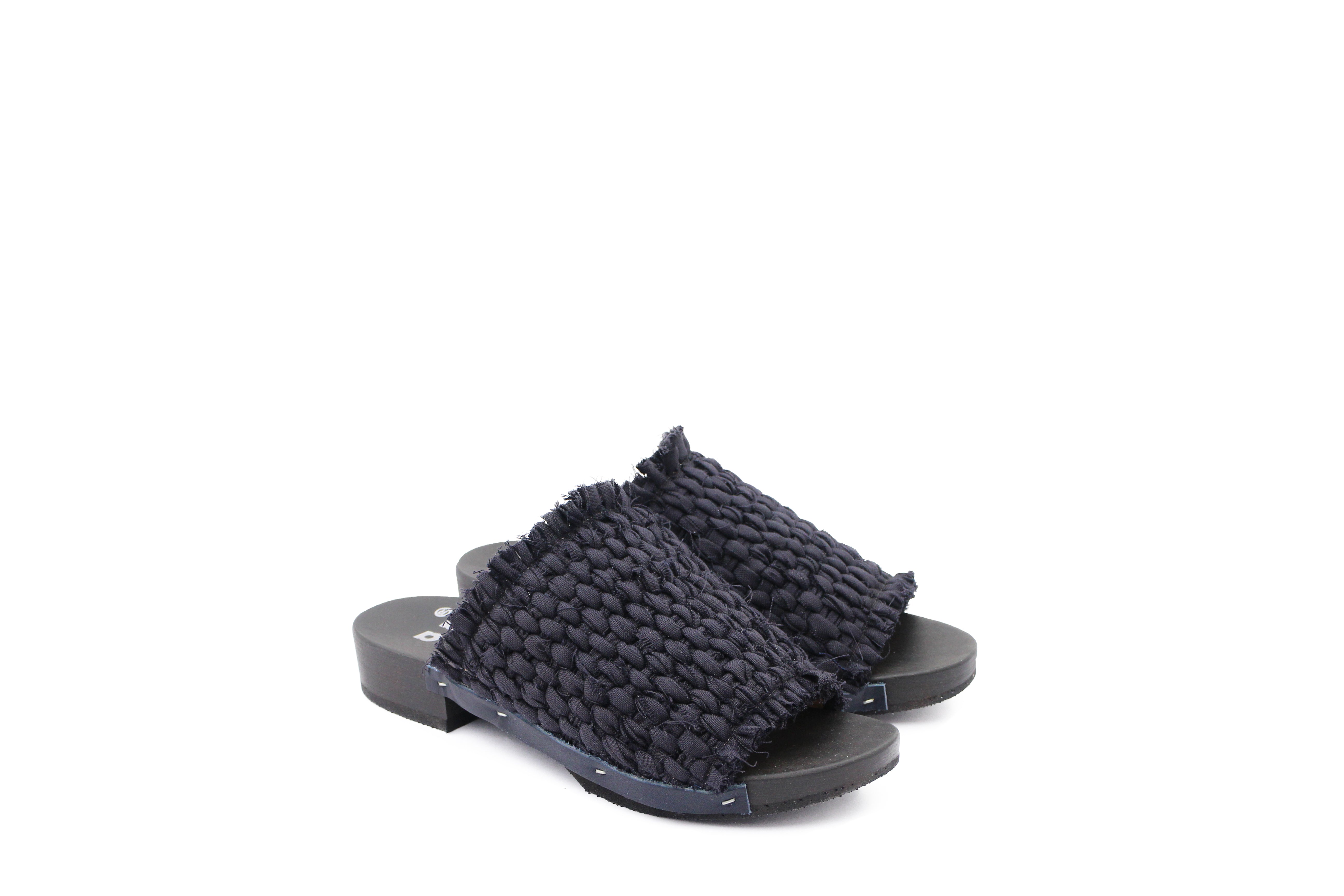 Bottega Veneta Vienna Leather Sandals in Black for Men