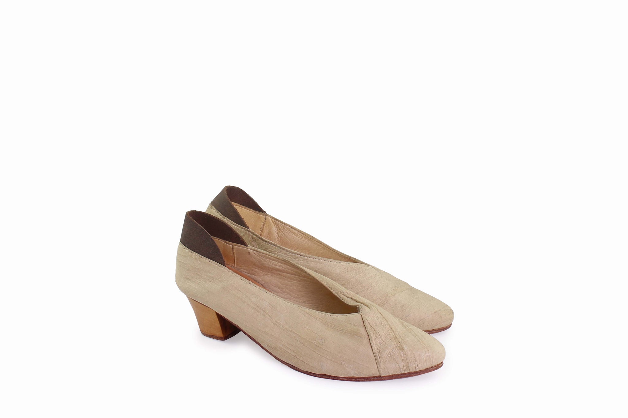 POINTED PUMPS  creme