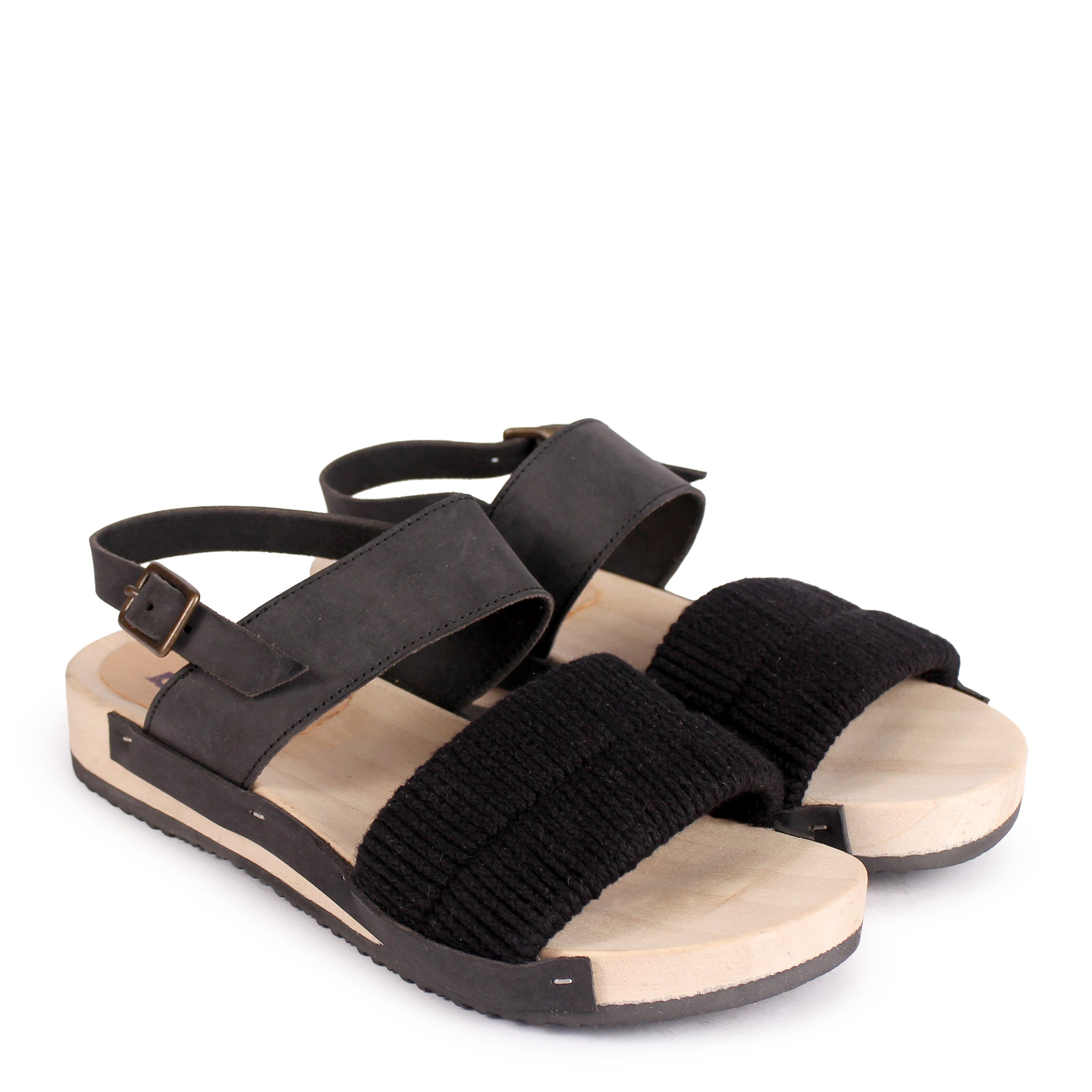 LANG KNOT STRAP + Leather Flat Clogs + All Black