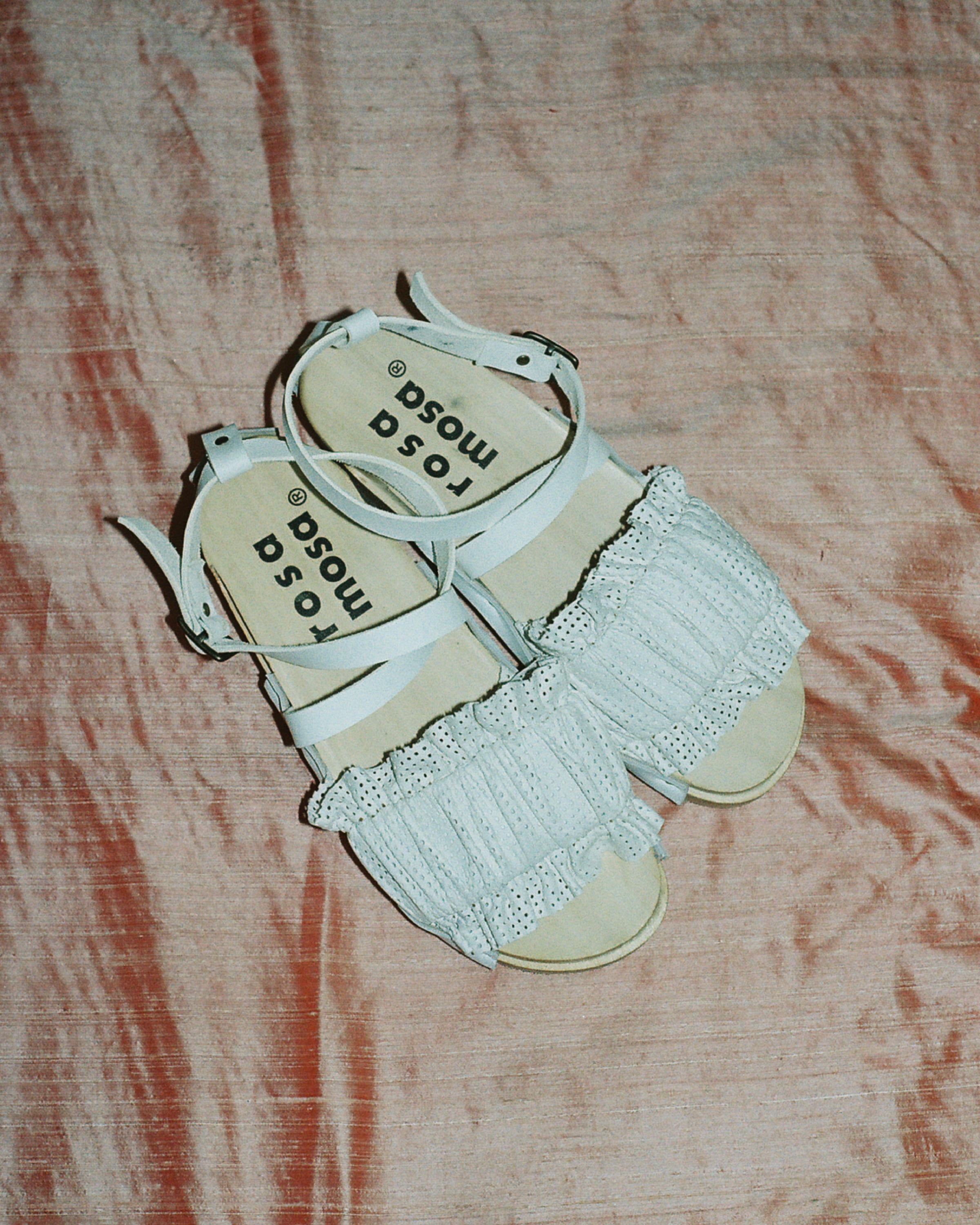 CHLOE X STRAP + Leather Clog Sandals + White – rosa mosa