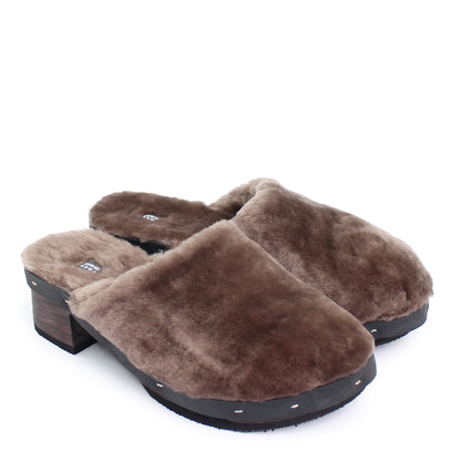 ROCCO FULLY + Shearling Dark Clogs + Nutria Gray