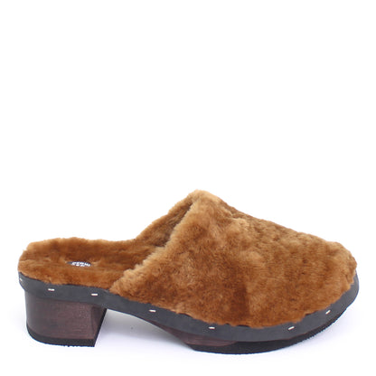 ROCCO FULLY + Shearling Dark Clogs + Soft Teddy Brown