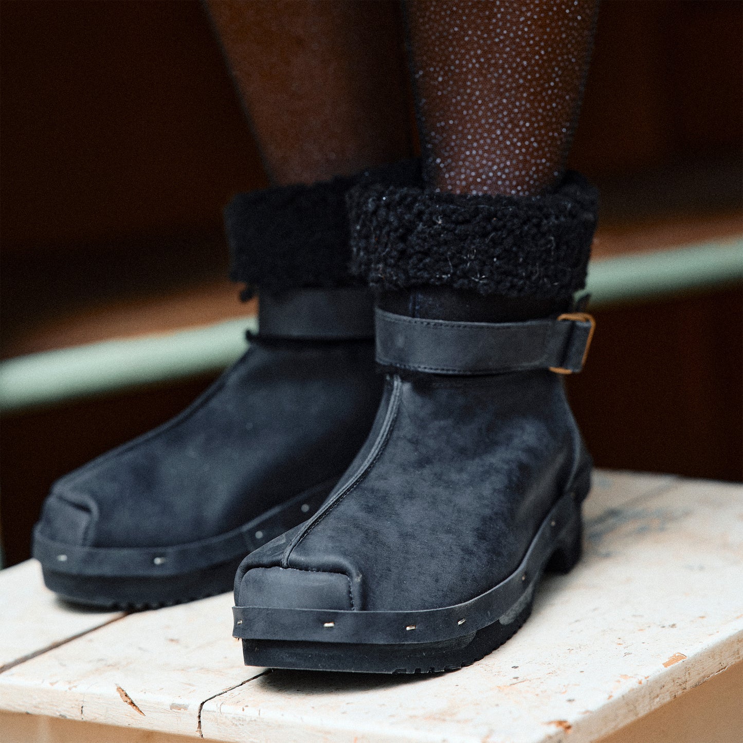 OLGA BOOTS + Leather Shearling Dark Clog Boots + New Black